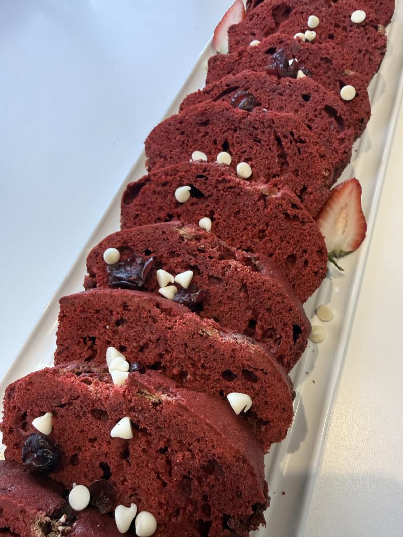 Cake matinal 10 tranches - Red velvet chocolat blanc